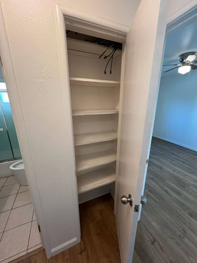Apartment for rent at 373-379 Kuehnis Dr, Campbell, CA 95008