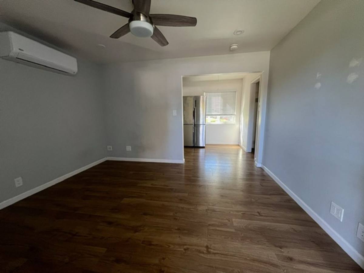 Apartment for rent at 373-379 Kuehnis Dr, Campbell, CA 95008