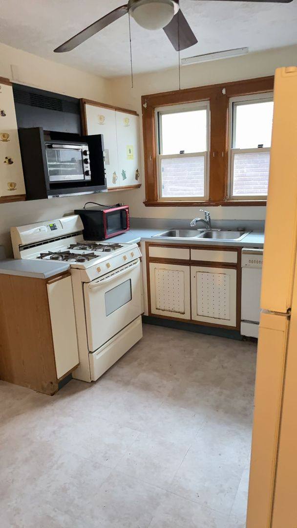 Apartment for rent at 704-706 Cypress Ave, Johnstown, PA 15909