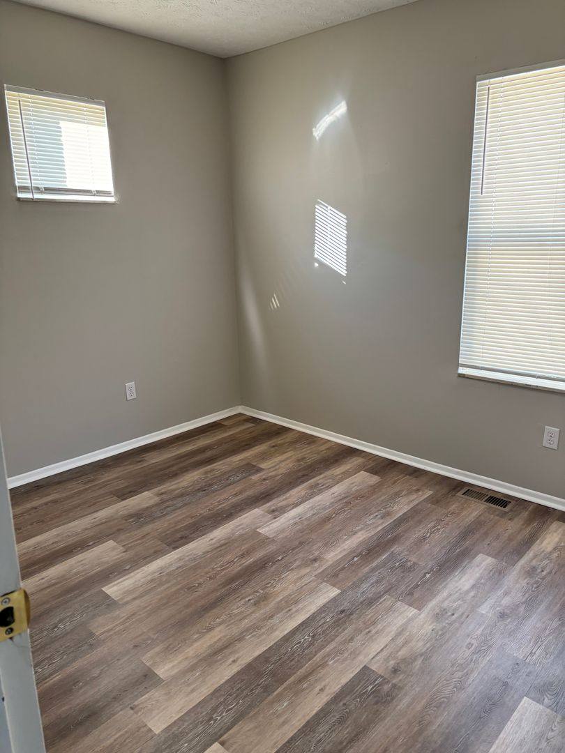 Apartment for rent at 579-587 Carpenter St, Columbus, OH 43205