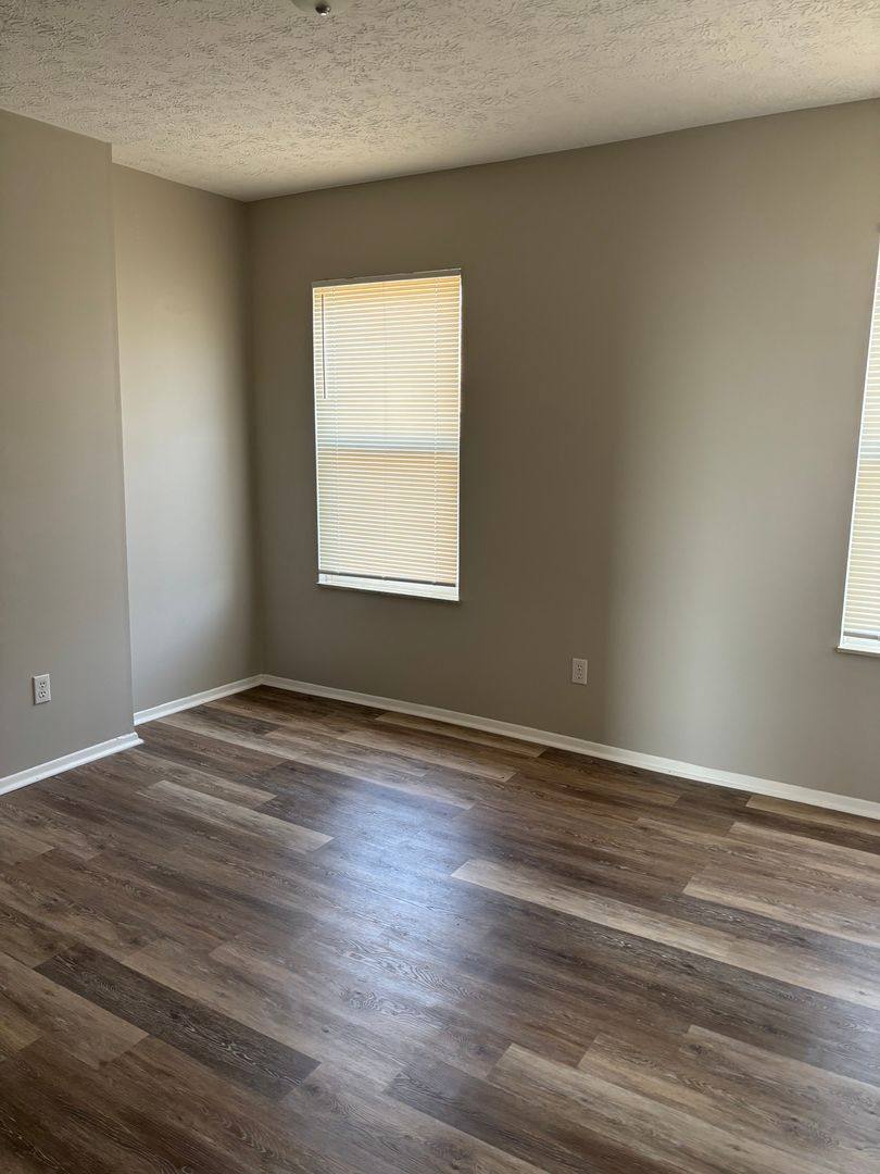 Apartment for rent at 579-587 Carpenter St, Columbus, OH 43205