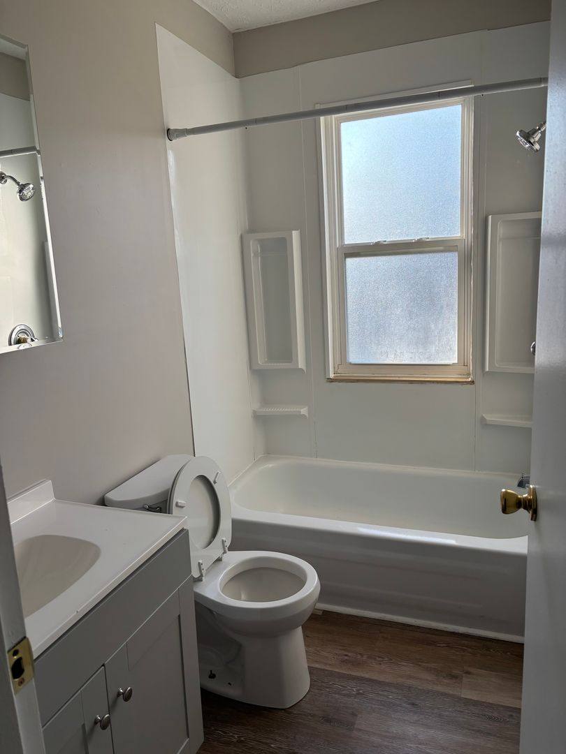 Apartment for rent at 579-587 Carpenter St, Columbus, OH 43205