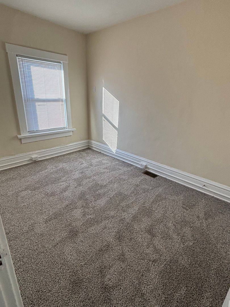 Apartment for rent at 699-707 Carpenter St, Columbus, OH 43205