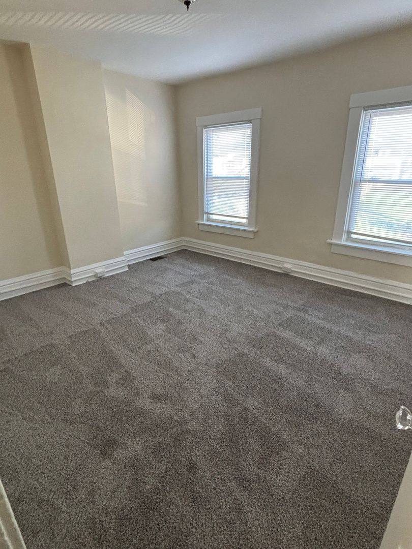 Apartment for rent at 699-707 Carpenter St, Columbus, OH 43205