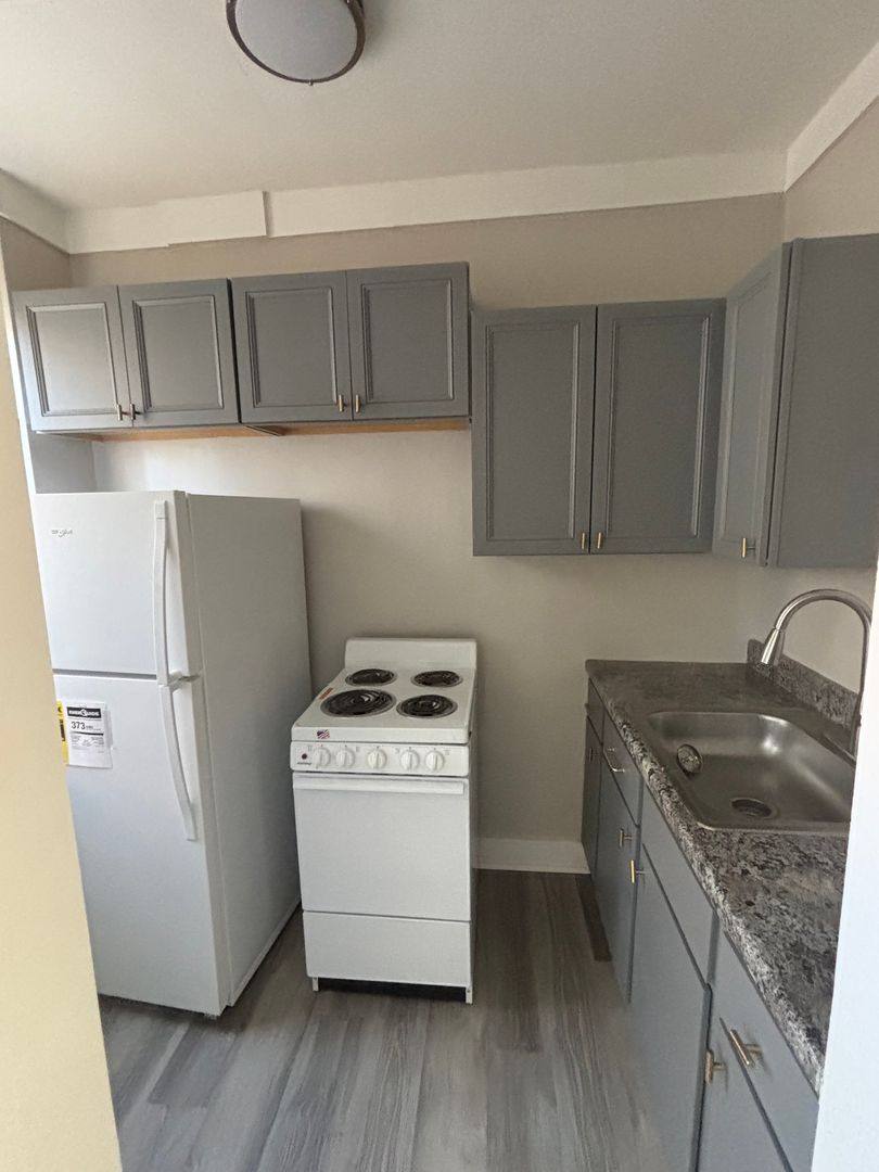 Apartment for rent at 850-852 E Livingston Ave, Columbus, OH 43205