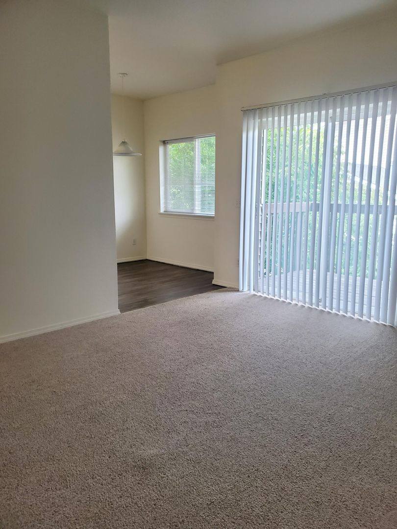 Apartment for rent at 900 Aaron Dr, Richland, WA 99352