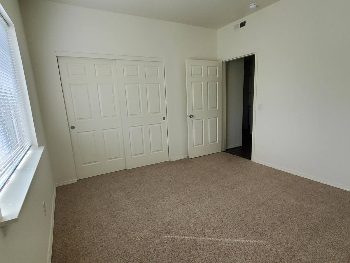 Apartment for rent at 900 Aaron Dr, Richland, WA 99352