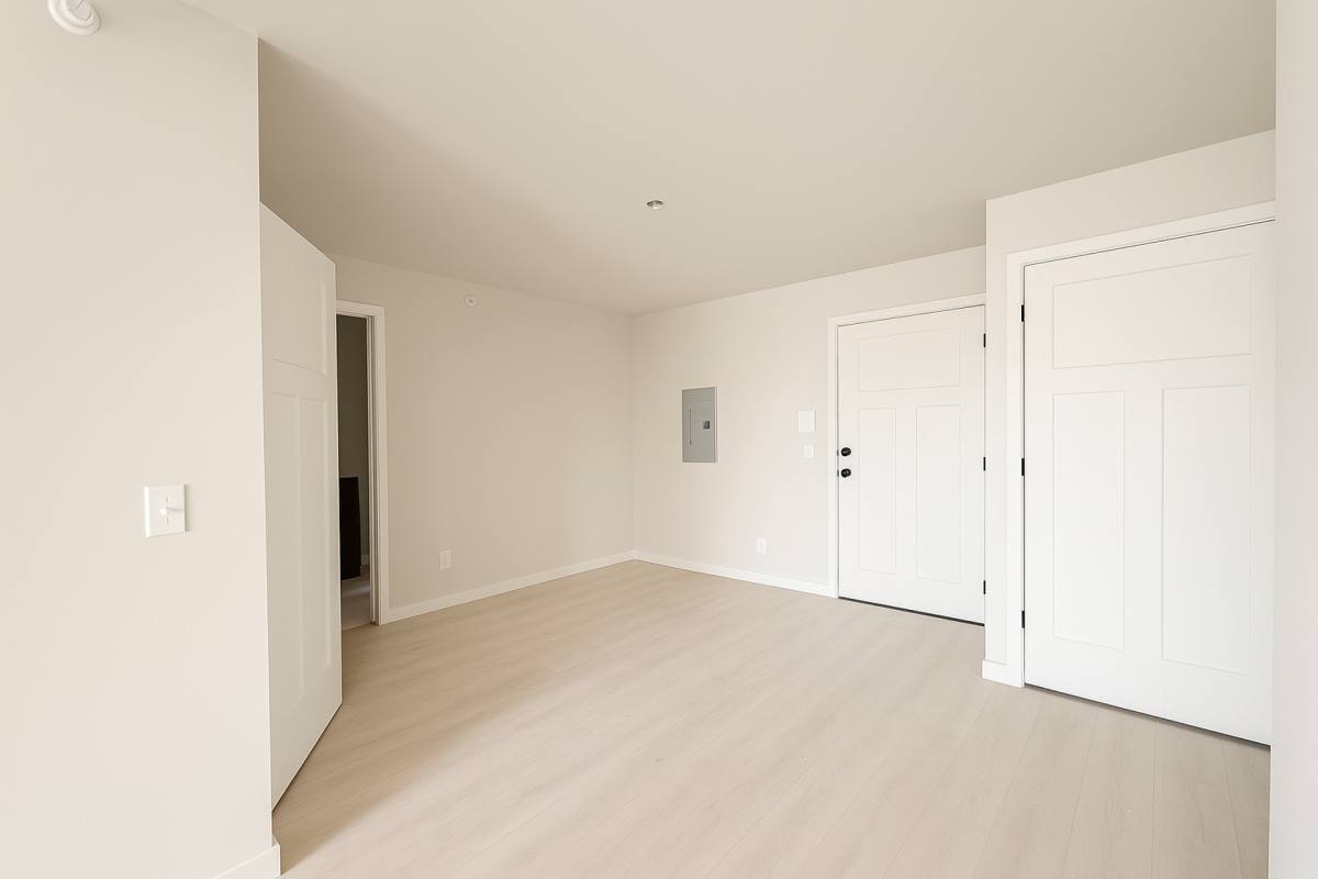 Apartment for rent at 900 Vineyard Dr, Cambridge, WI 53523