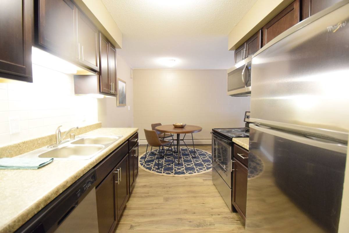 Apartment for rent at 504 James Ave, Mankato, MN 56001