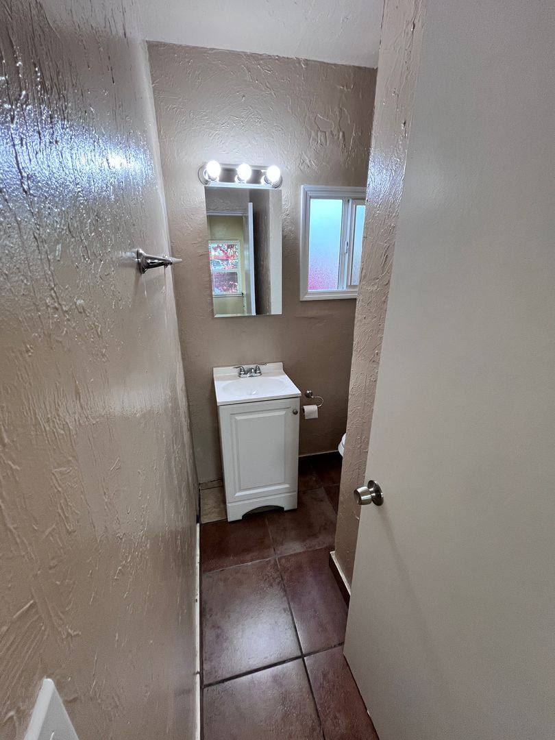 Apartment for rent at 10 W Rillito St, Tucson, AZ 85705