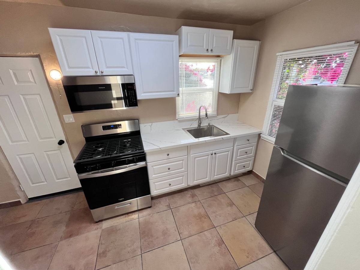 Apartment for rent at 10 W Rillito St, Tucson, AZ 85705