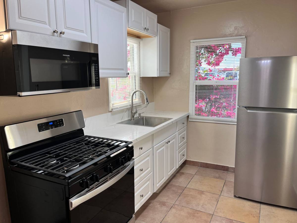 Apartment for rent at 10 W Rillito St, Tucson, AZ 85705