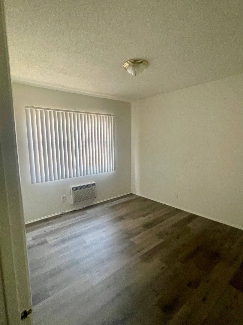 Apartment for rent at 1137 & 1139 W Duarte Rd, Arcadia, CA 91007