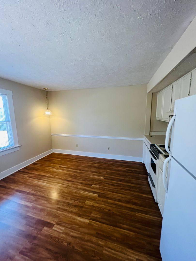 Apartment for rent at 210 E Thach Ave, Auburn, AL 36830