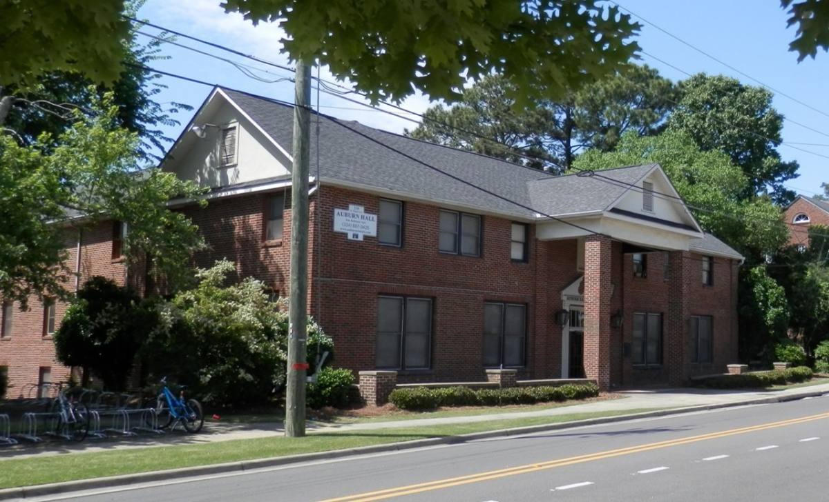 Apartment for rent at 210 E Thach Ave, Auburn, AL 36830