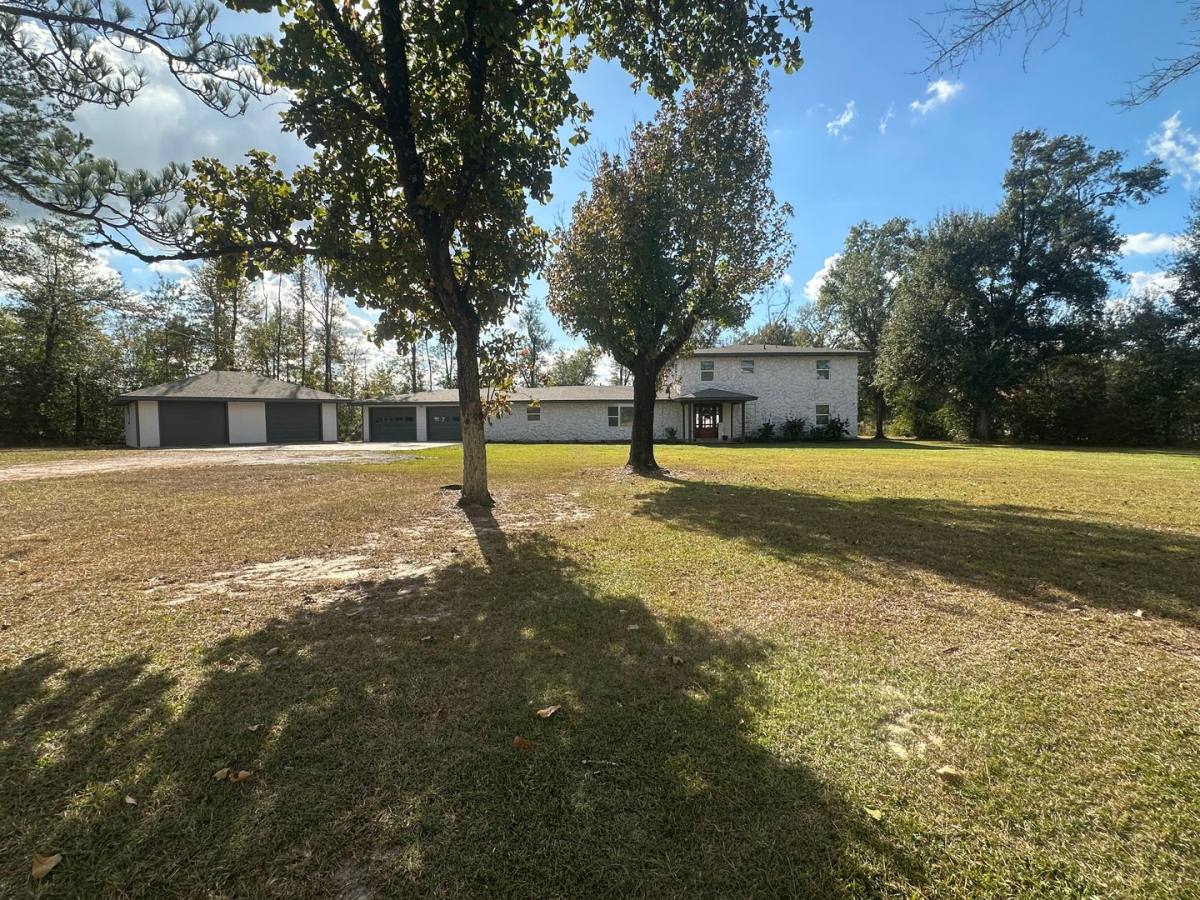 House for rent at 5797 N US-Highway 171, Lake Charles, LA 70611