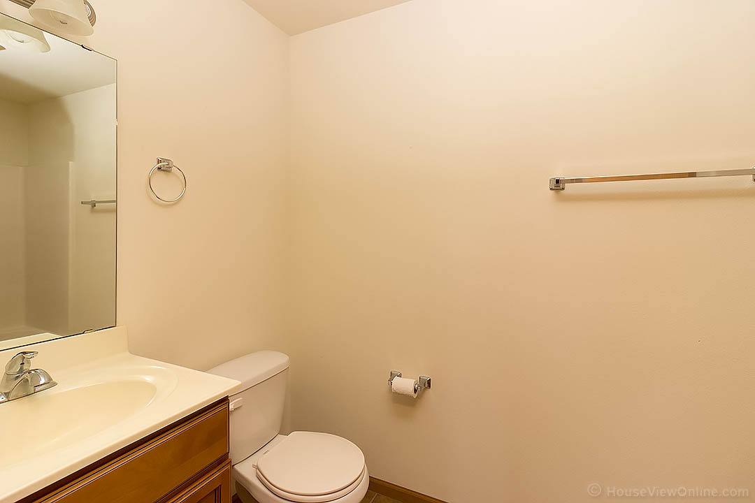 Apartment for rent at 915 N Frederick, Cape Girardeau, MO 63701