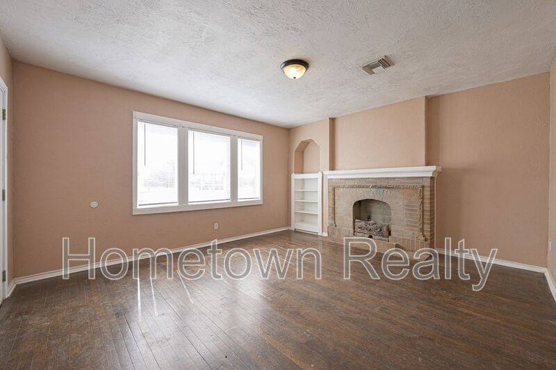 House for rent at 1605 NW 29th St, Oklahoma City, OK 73106