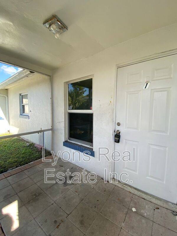 Apartment for rent at 40 Willis Rd #1, North Fort Myers, FL 33917