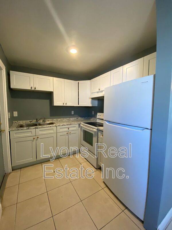 Apartment for rent at 40 Willis Rd #1, North Fort Myers, FL 33917