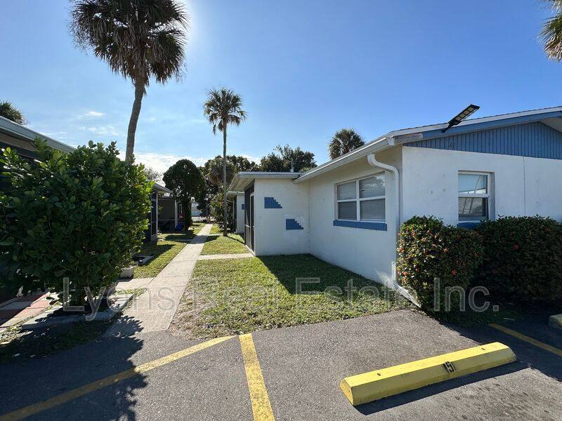 Apartment for rent at 40 Willis Rd #1, North Fort Myers, FL 33917