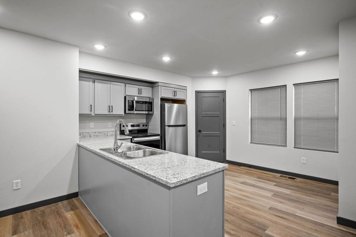 Apartment for rent at 430 E Bear Blvd, Springfield, MO 65806