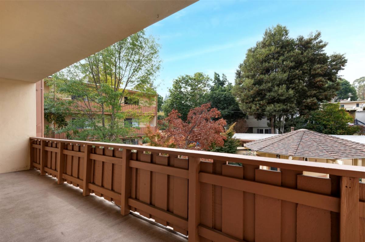Apartment for rent at 1735 Woodland Ave, Palo Alto, CA 94303