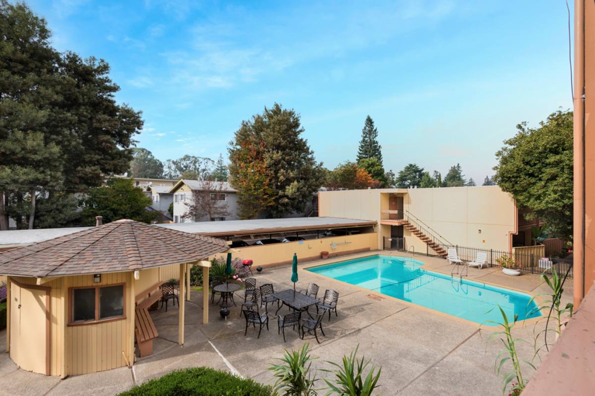Apartment for rent at 1735 Woodland Ave, Palo Alto, CA 94303