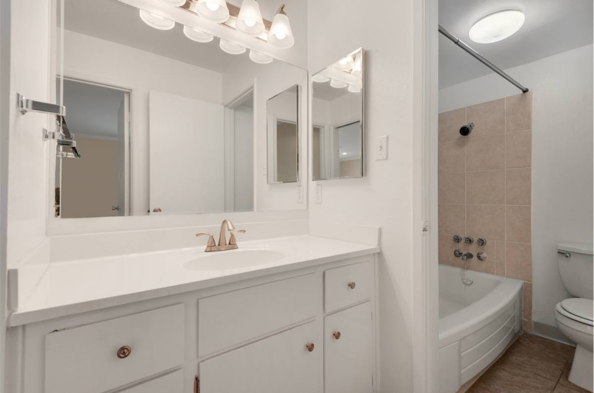 Apartment for rent at 1735 Woodland Ave, Palo Alto, CA 94303