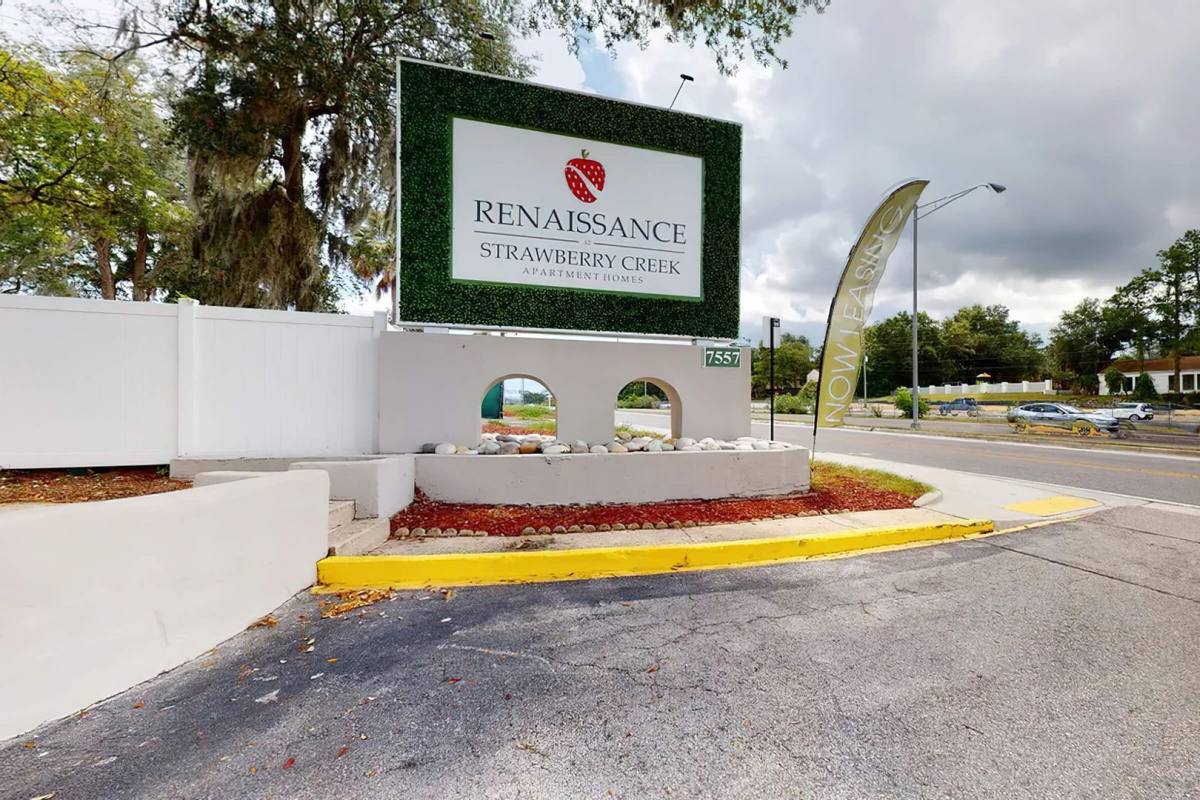 Apartment for rent at 7557 Arlington Expressway, Jacksonville, FL 32211