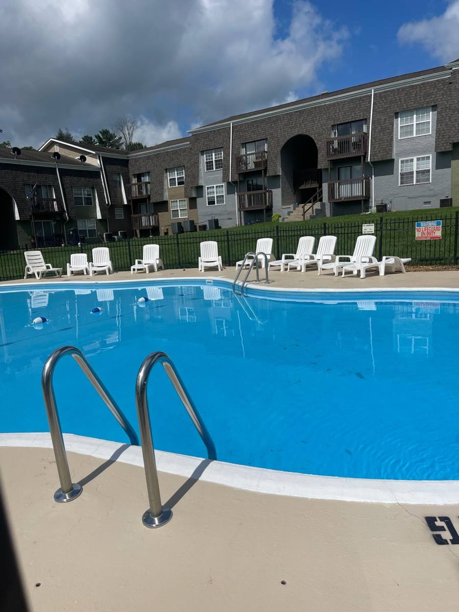 Apartment for rent at 115 Mulberry St, Johnson City, TN 37601