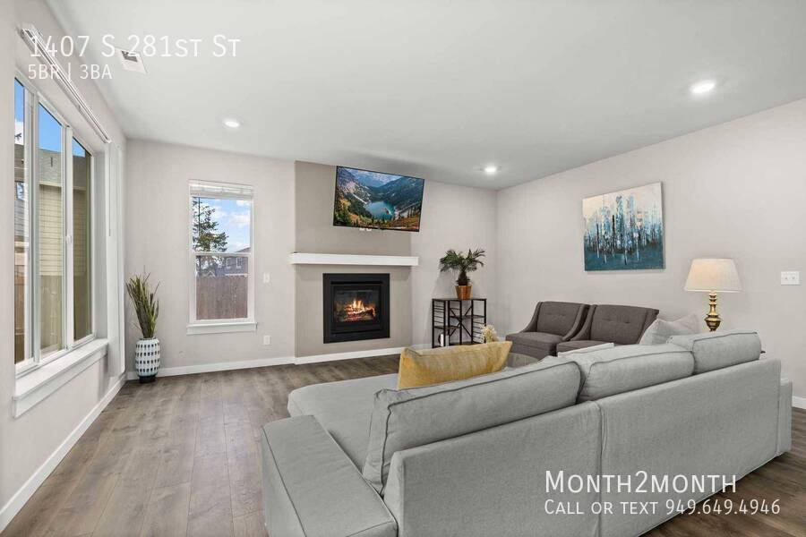 House for rent at 1407 S 281st St, Federal Way, WA 98003