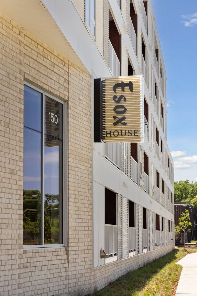 Apartment for rent at 150 Water St, Saint Paul, MN 55107