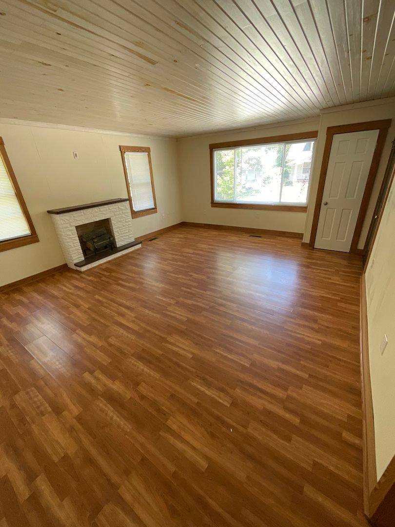 Apartment for rent at 408 E 16th St, Bloomington, IN 47408