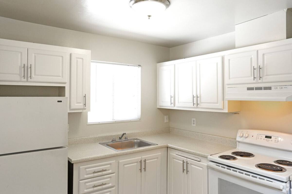 Apartment for rent at 2451 Olivera Rd, Concord, CA 94520