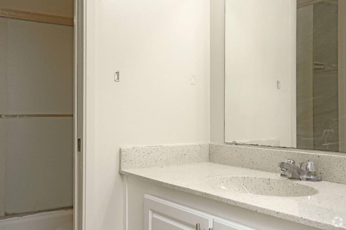 Apartment for rent at 2451 Olivera Rd, Concord, CA 94520