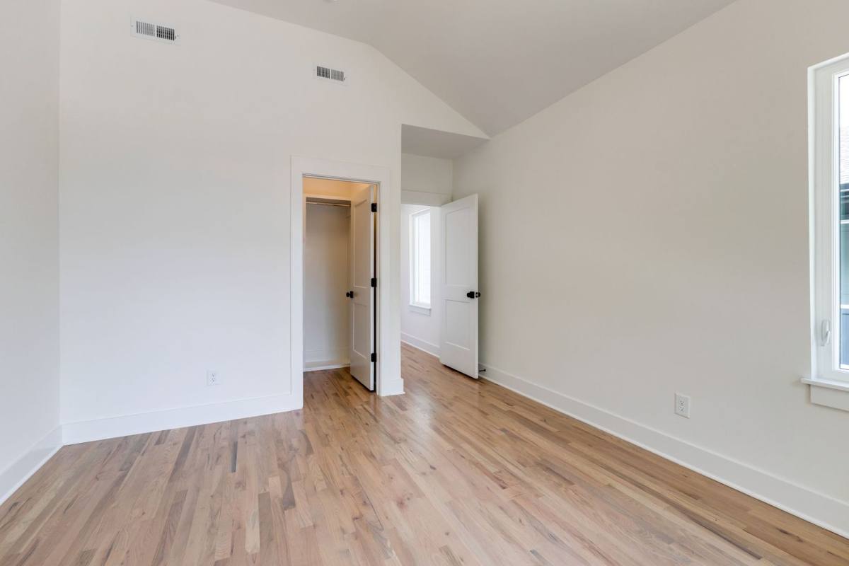Apartment for rent at 5917 Robertson Ave, Nashville, TN 37209