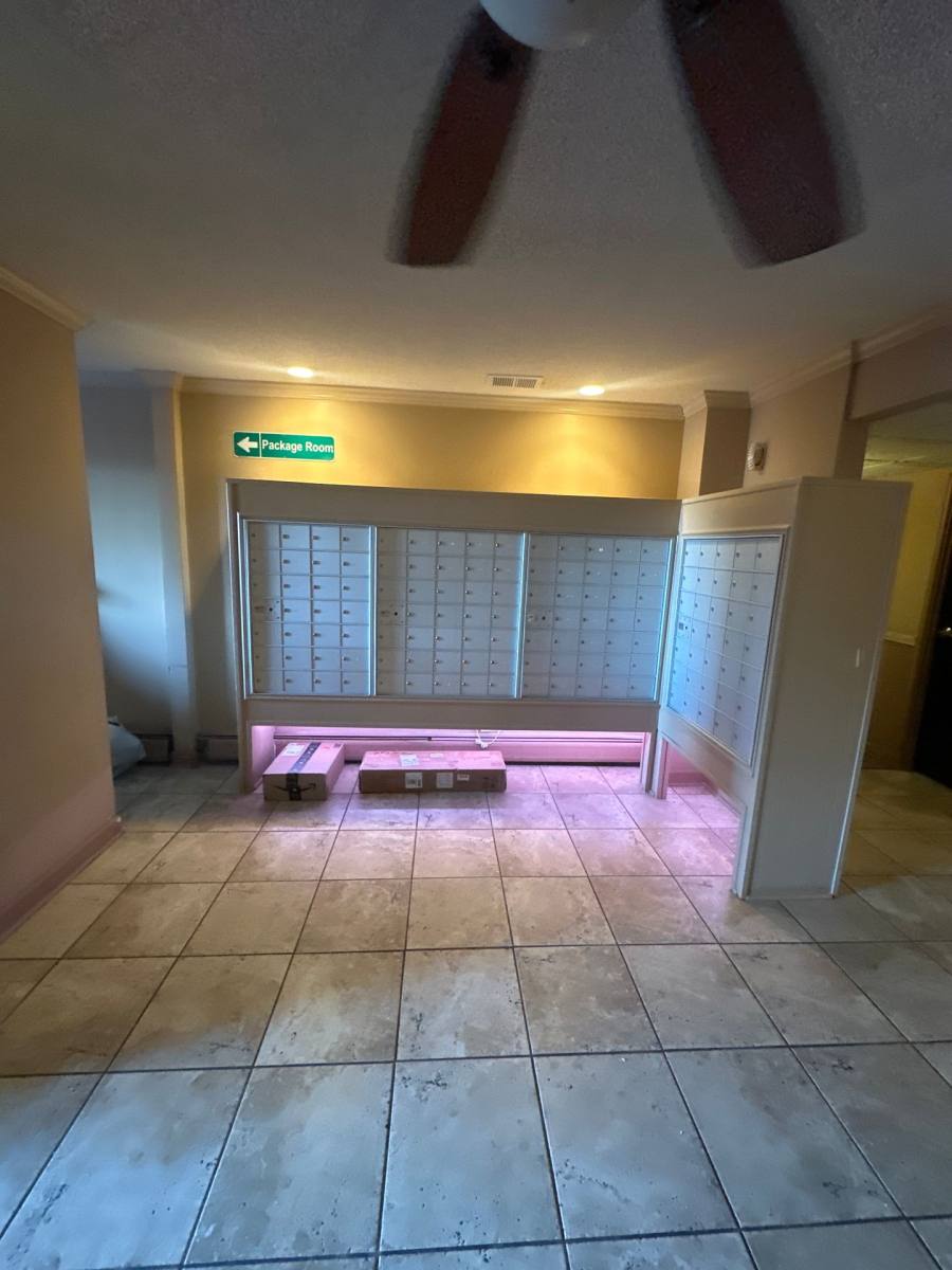 Apartment for rent at 2121 S Wolf Rd, Hillside, IL 60162