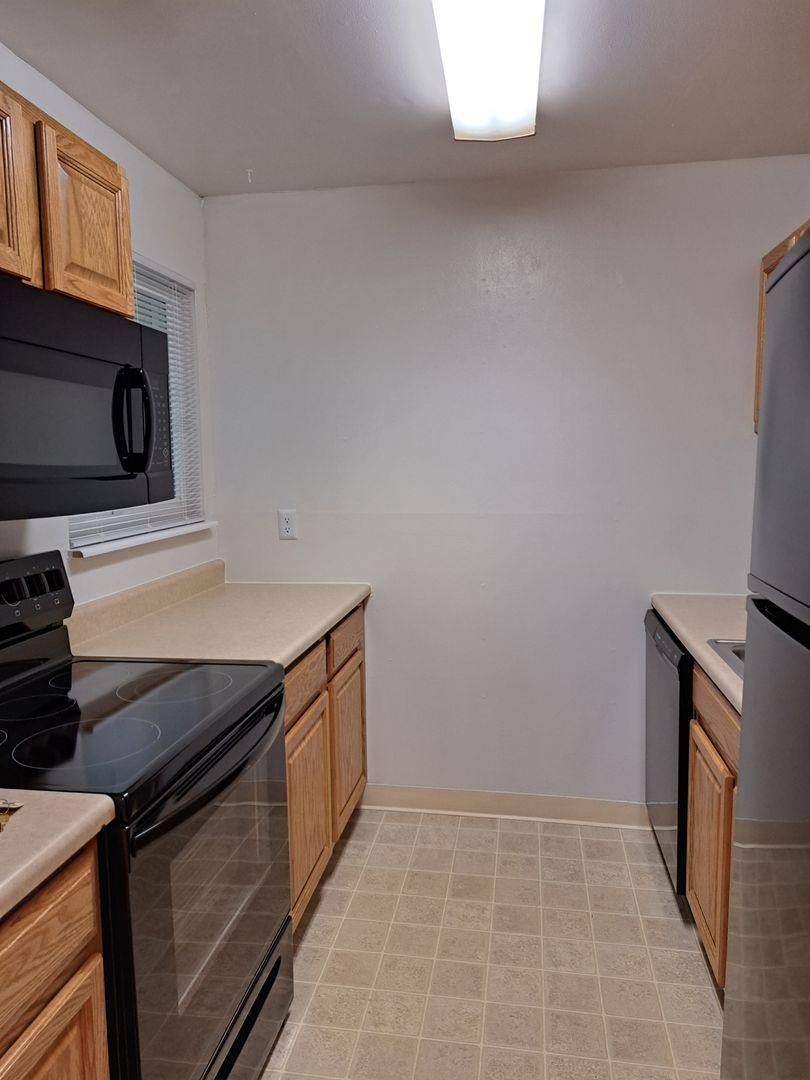 Apartment for rent at 100 Bent Oak Dr, Lake Saint Louis, MO 63367