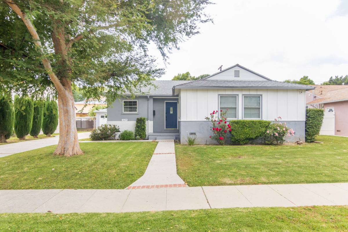 House for rent at 8129 Darby Ave, Reseda, CA 91335