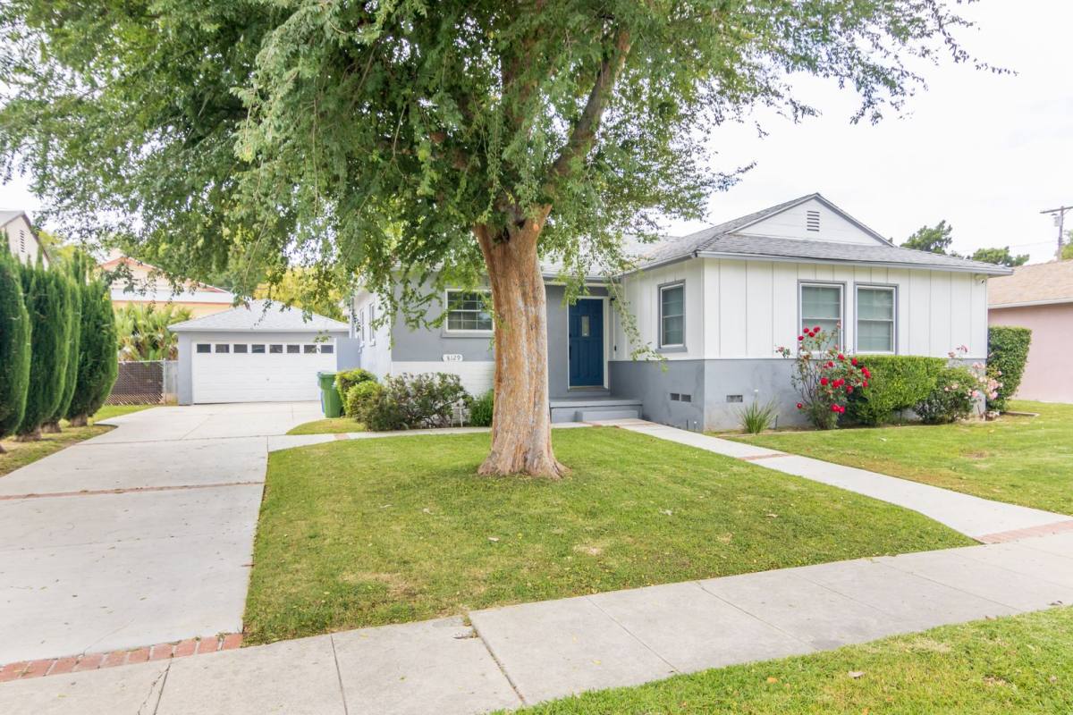 House for rent at 8129 Darby Ave, Reseda, CA 91335