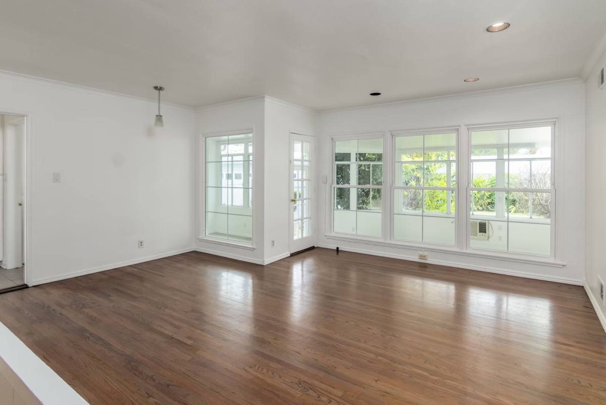 House for rent at 8129 Darby Ave, Reseda, CA 91335