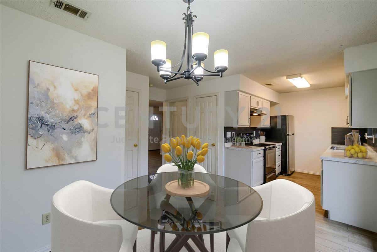 Condo for rent at 929 Vedral Place, Cedar Hill, TX 75104