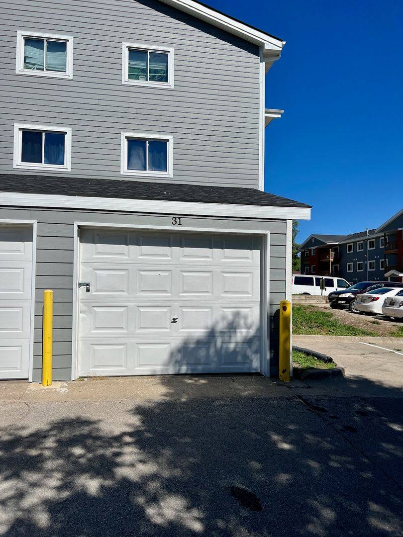 Apartment for rent at 311 315 E McKinley Ave, Des Moines, IA 50315