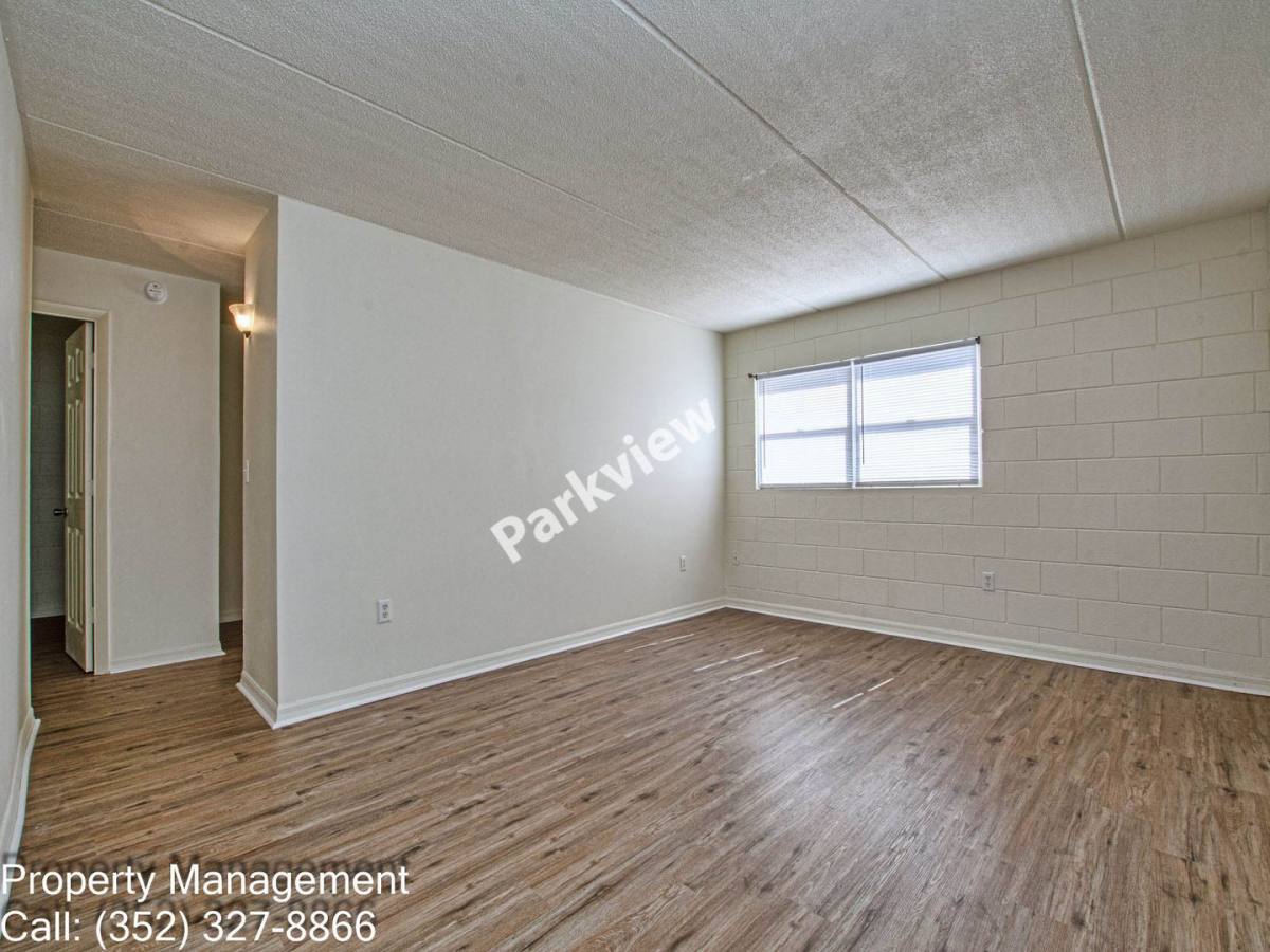 Apartment for rent at 1482 E McDonald Ave, Eustis, FL 32726