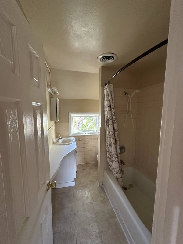 Apartment for rent at 35 Cowing St #2, Depew, NY 14043