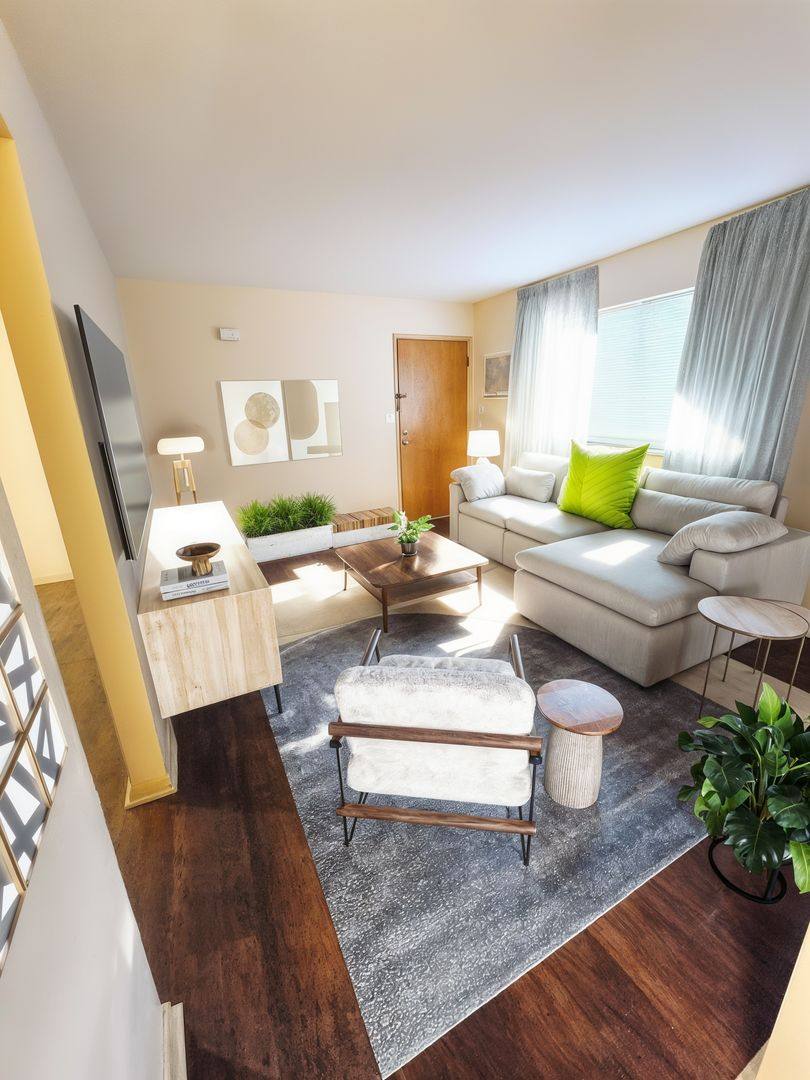 Apartment for rent at 2411, 2413, 2415 Charlestown Rd, New Albany, IN 47150