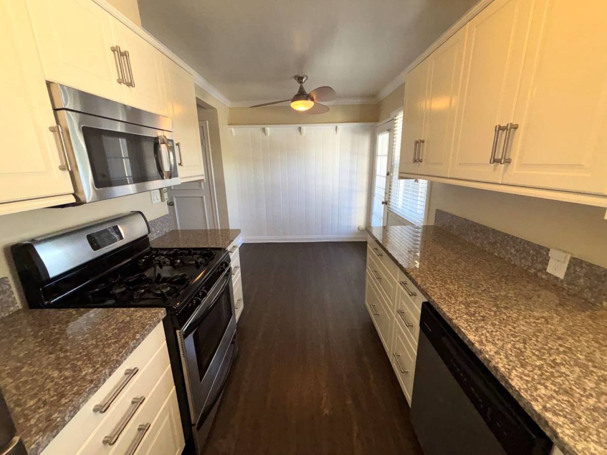 Apartment for rent at 4239 Tujunga Ave, Studio City, CA 91604