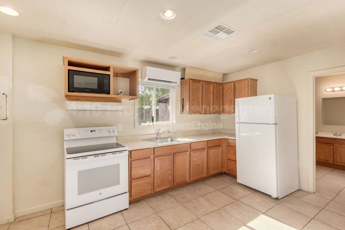 Apartment for rent at 1626 W Taylor St #2, Phoenix, AZ 85007