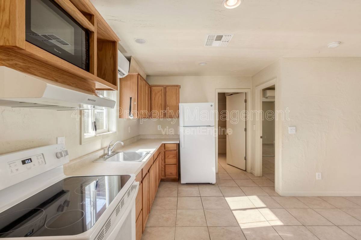 Apartment for rent at 1626 W Taylor St #2, Phoenix, AZ 85007